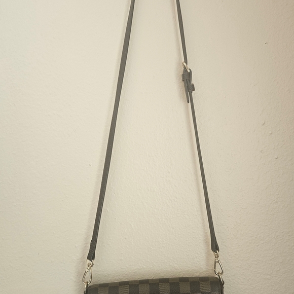 Checkered Brown Designer Handbag Set - Picture 2 of 13